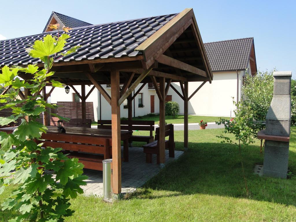 4 Strony Swiata Apartment Jaroslawiec Bagian luar foto